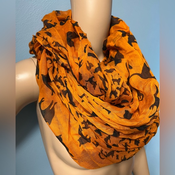 Halloween Orange and black cat motif infinity scarf NEW - Picture 2 of 5